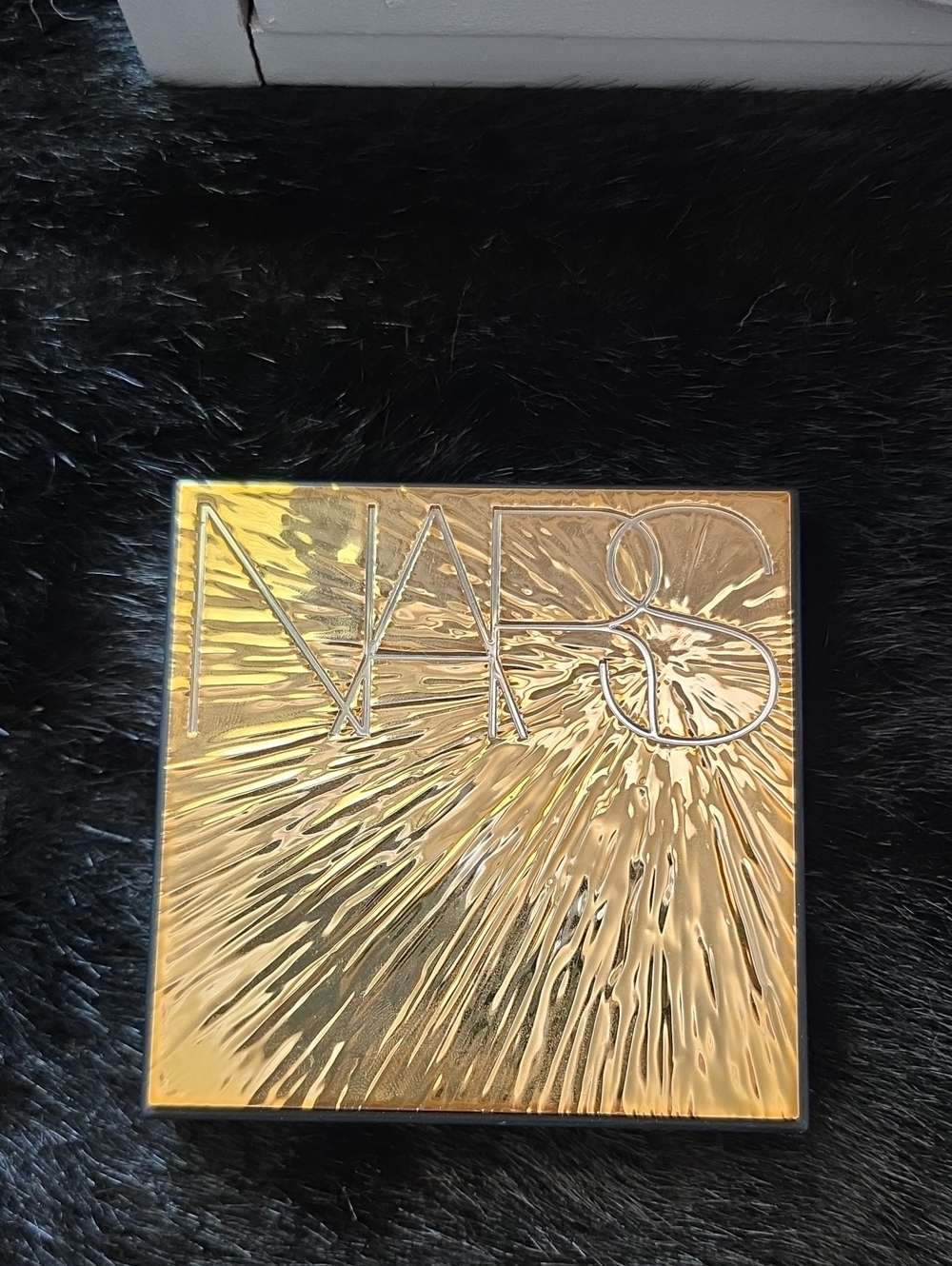 NARS Summer Solstice Gold Radiant Textured Compact